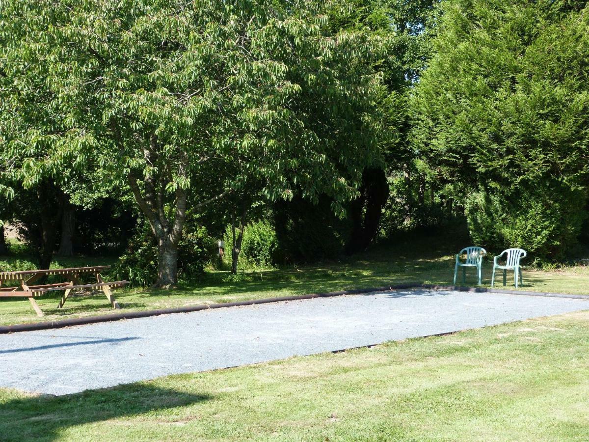 Camping Le Picard Tournieres Exterior photo